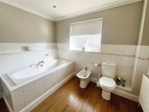 Family Bathroom- click for photo gallery